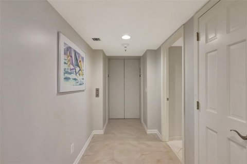 Condo in Hutchinson Island South, Florida, 3 bedrooms  № 1583801 - photo 4