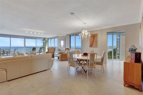 Condo in Hutchinson Island South, Florida, 3 bedrooms  № 1583801 - photo 15