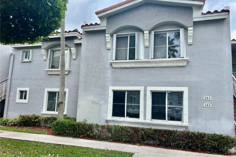 Copropriété à vendre à Doral, Floride: 2 chambres, 93.83 m2 № 2033673 - photo 3