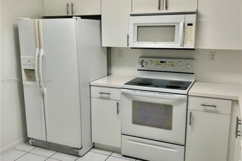 Copropriété à vendre à Doral, Floride: 2 chambres, 93.83 m2 № 2033673 - photo 7