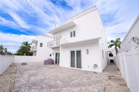 Casa en venta en Doral, Florida, 4 dormitorios, 366.69 m2 № 1983711 - foto 10
