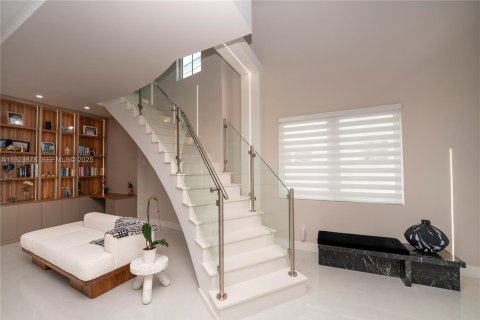 Casa en venta en Doral, Florida, 4 dormitorios, 366.69 m2 № 1983711 - foto 25