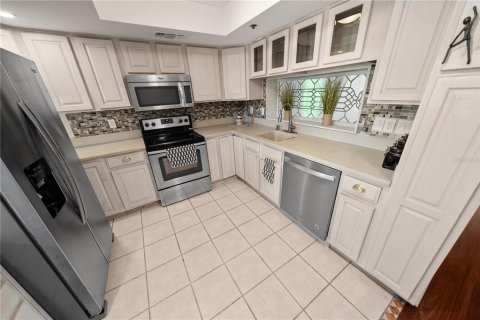 Condo in Tampa, Florida, 2 bedrooms  № 2143026 - photo 4