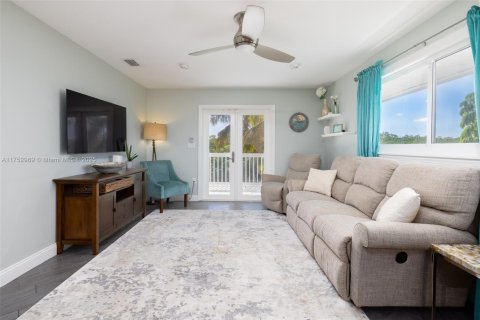 House in Tavernier, Florida 3 bedrooms, 96.62 sq.m. № 1822036 - photo 30