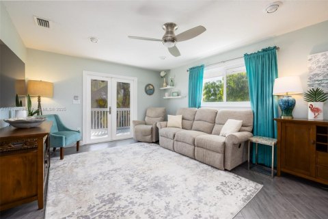 House in Tavernier, Florida 3 bedrooms, 96.62 sq.m. № 1822036 - photo 6
