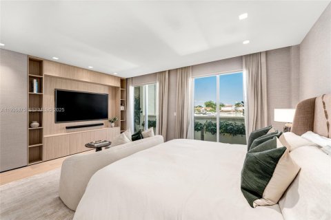 Condominio en venta en Miami Beach, Florida, 3 dormitorios, 254.92 m2 № 2154796 - foto 24