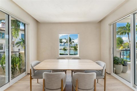 Condominio en venta en Miami Beach, Florida, 3 dormitorios, 254.92 m2 № 2154796 - foto 16
