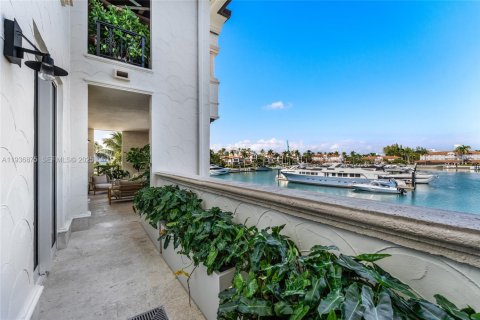 Condominio en venta en Miami Beach, Florida, 3 dormitorios, 254.92 m2 № 2154796 - foto 27
