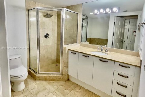 Copropriété à louer à Coral Gables, Floride: 2 chambres, 97.36 m2 № 2045638 - photo 11