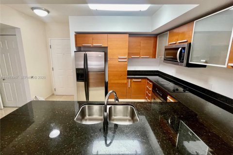 Copropriété à louer à Coral Gables, Floride: 2 chambres, 97.36 m2 № 2045638 - photo 3