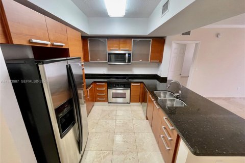 Copropriété à louer à Coral Gables, Floride: 2 chambres, 97.36 m2 № 2045638 - photo 4