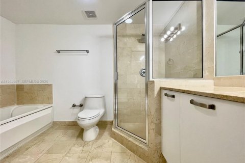 Copropriété à louer à Coral Gables, Floride: 2 chambres, 97.36 m2 № 2045638 - photo 10