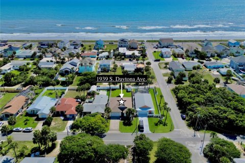 Casa en venta en Flagler Beach, Florida, 3 dormitorios, 148.18 m2 № 2235530 - foto 2