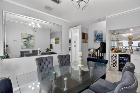 House in Coconut Creek, Florida 3 bedrooms, 192.68 sq.m. № 2086707 - photo 14