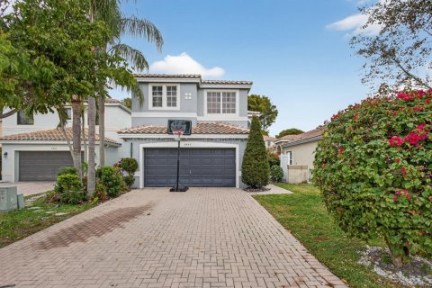 House in Coconut Creek, Florida 3 bedrooms, 192.68 sq.m. № 2086707