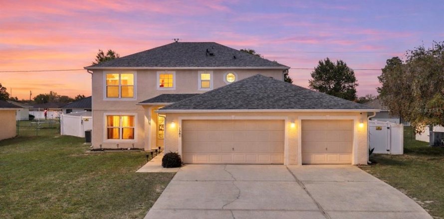 Villa ou maison à Ocala, Floride 4 chambres, 206.06 m2 № 2196659
