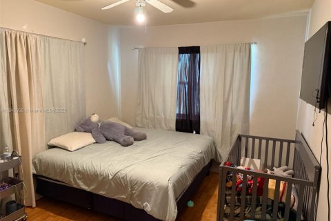 House in Homestead, Florida 3 bedrooms, 110.55 sq.m. № 1838603 - photo 11