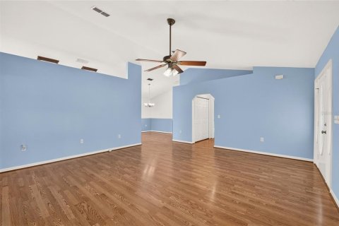 House in Ocklawaha, Florida 3 bedrooms, 152.17 sq.m. № 2266599 - photo 11