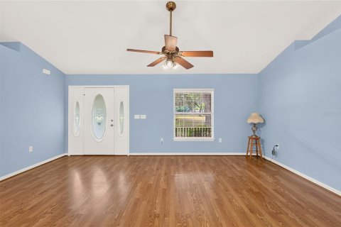 House in Ocklawaha, Florida 3 bedrooms, 152.17 sq.m. № 2266599 - photo 10
