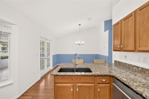 House in Ocklawaha, Florida 3 bedrooms, 152.17 sq.m. № 2266599 - photo 17