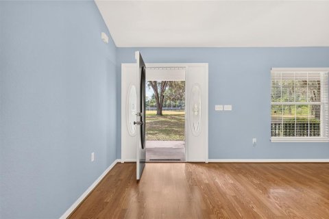 House in Ocklawaha, Florida 3 bedrooms, 152.17 sq.m. № 2266599 - photo 7