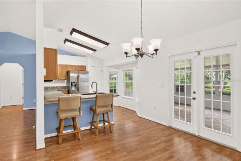 House in Ocklawaha, Florida 3 bedrooms, 152.17 sq.m. № 2266599 - photo 13