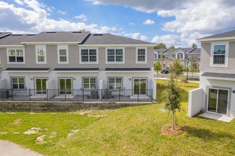 Adosado en alquiler en Kissimmee, Florida, 4 dormitorios, 154.03 m2 № 1787695 - foto 3