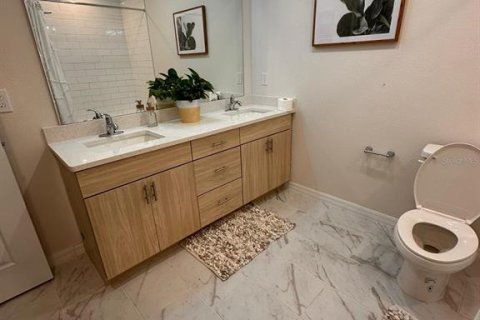 Adosado en alquiler en Kissimmee, Florida, 4 dormitorios, 154.03 m2 № 1787695 - foto 14
