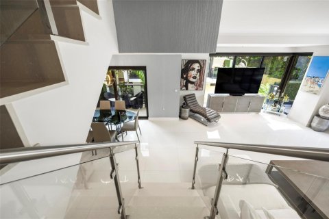 Condo in Fort Lauderdale, Florida, 3 bedrooms  № 2174189 - photo 17