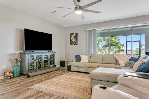 House in Riverview, Florida 6 bedrooms, 387.31 sq.m. № 2142395 - photo 9