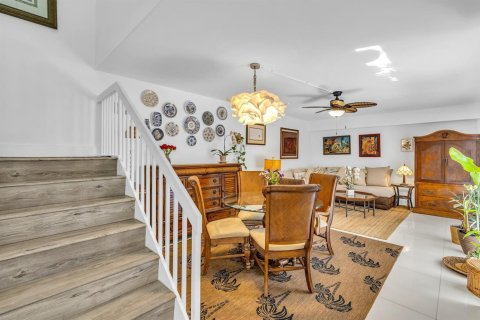 Townhouse in Deerfield Beach, Florida 2 bedrooms, 114.83 sq.m. № 2147183 - photo 5