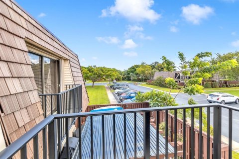 Townhouse in Deerfield Beach, Florida 2 bedrooms, 114.83 sq.m. № 2147183 - photo 20