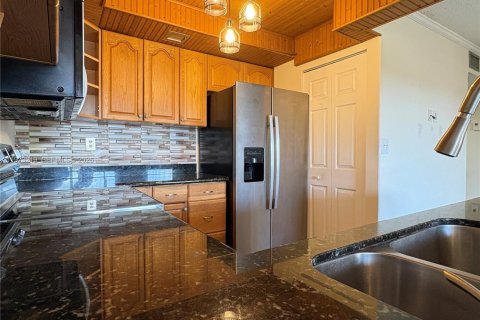 Copropriété à louer à Miami, Floride: 2 chambres, 89.65 m2 № 2033266 - photo 10