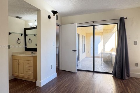 Copropriété à louer à Miami, Floride: 2 chambres, 89.65 m2 № 2033266 - photo 16