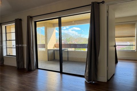 Copropriété à louer à Miami, Floride: 2 chambres, 89.65 m2 № 2033266 - photo 12
