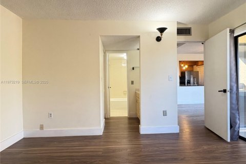 Copropriété à louer à Miami, Floride: 2 chambres, 89.65 m2 № 2033266 - photo 15