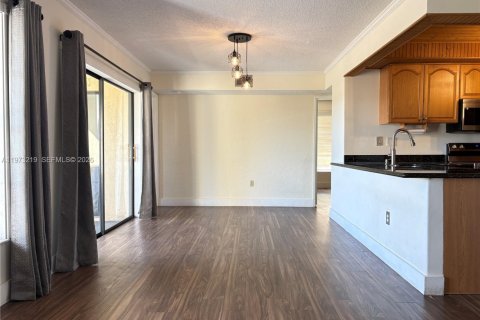 Copropriété à louer à Miami, Floride: 2 chambres, 89.65 m2 № 2033266 - photo 5