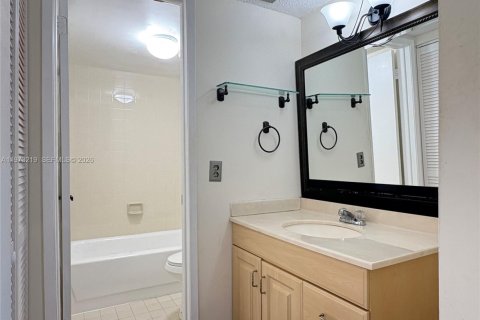 Copropriété à louer à Miami, Floride: 2 chambres, 89.65 m2 № 2033266 - photo 17