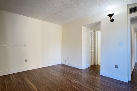 Copropriété à louer à Miami, Floride: 2 chambres, 89.65 m2 № 2033266 - photo 14