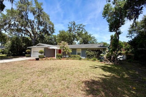 Casa en venta en Lakeland, Florida, 3 dormitorios, 180.23 m2 № 2122759 - foto 3