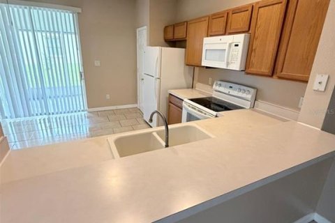 Villa ou maison à louer à Groveland, Floride: 3 chambres, 117.61 m2 № 2433684 - photo 3
