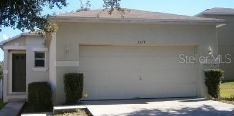 Villa ou maison à Groveland, Floride 3 chambres, 117.61 m2 № 2433684
