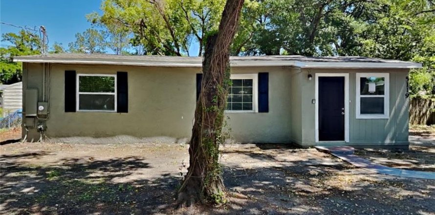 Villa ou maison à Tampa, Floride 3 chambres, 93.27 m2 № 2425807