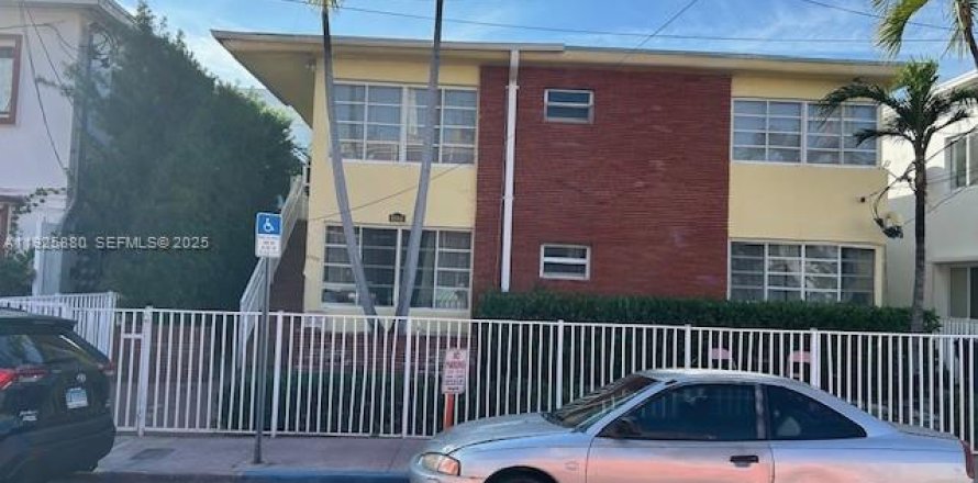 Studio à Condo à Miami Beach, Floride № 1987307