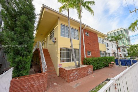 Condo in Miami Beach, Florida  № 1987307 - photo 15