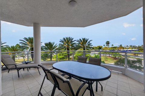 Copropriété à louer à Sarasota, Floride: 2 chambres, 164.81 m2 № 2388650 - photo 7
