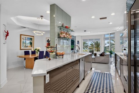 Copropriété à louer à Sarasota, Floride: 2 chambres, 164.81 m2 № 2388650 - photo 4