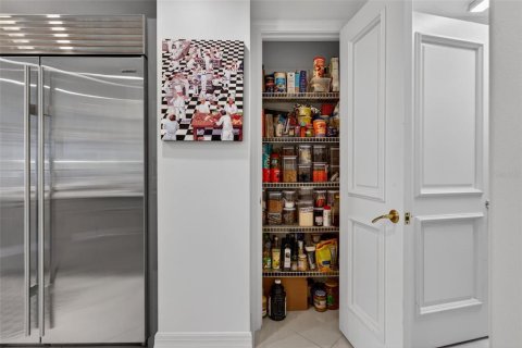 Copropriété à louer à Sarasota, Floride: 2 chambres, 164.81 m2 № 2388650 - photo 16