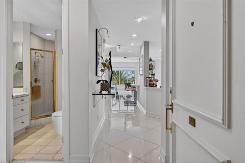 Copropriété à louer à Sarasota, Floride: 2 chambres, 164.81 m2 № 2388650 - photo 11