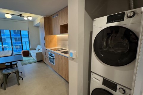 Copropriété à louer à Miami, Floride № 2042291 - photo 22